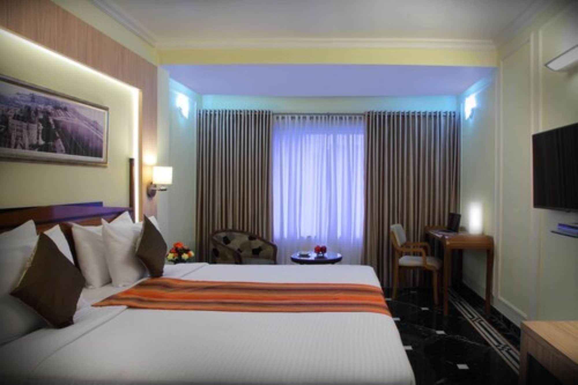 Hiltop Hotel Mumbai Eksteriør bilde