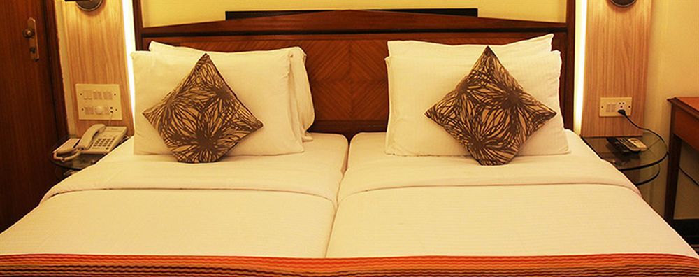 Hiltop Hotel Mumbai Eksteriør bilde