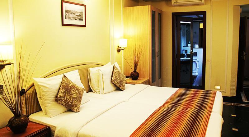 Hiltop Hotel Mumbai Rom bilde