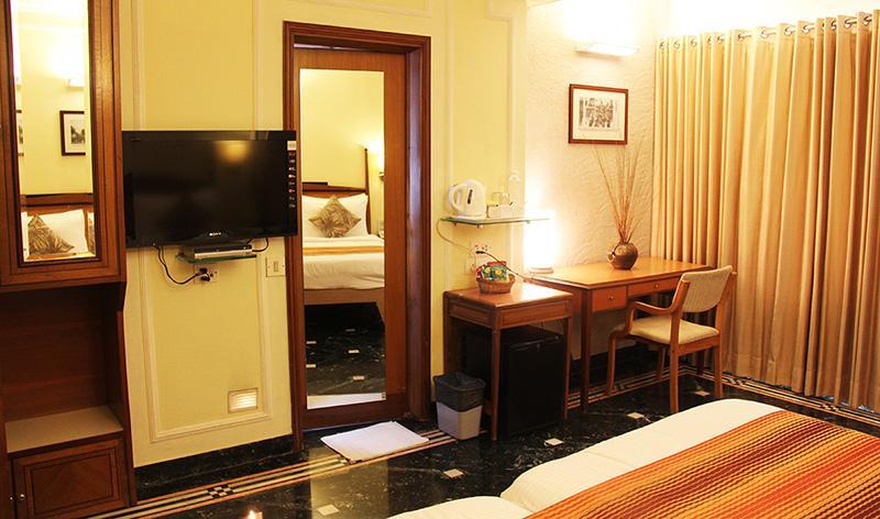 Hiltop Hotel Mumbai Eksteriør bilde
